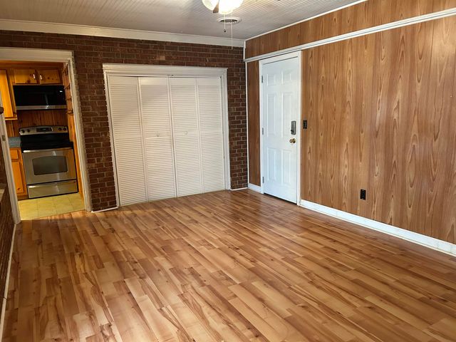 545 Hickory Ave., Johnsonville, SC 29555