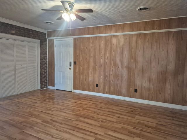 545 Hickory Ave., Johnsonville, SC 29555