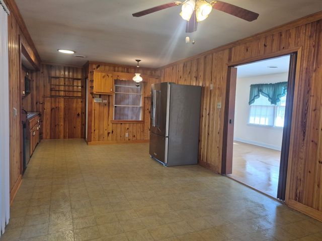 545 Hickory Ave., Johnsonville, SC 29555