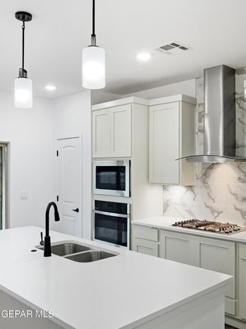 15113 Ambition Avenue, El Paso, TX 79938