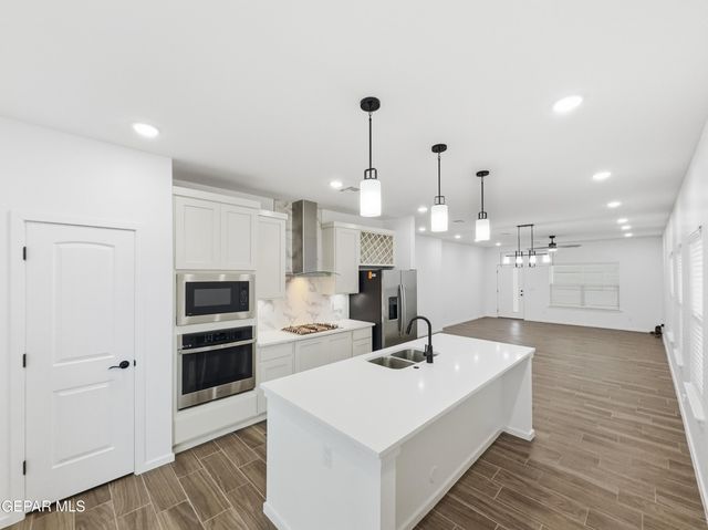 15113 Ambition Avenue, El Paso, TX 79938