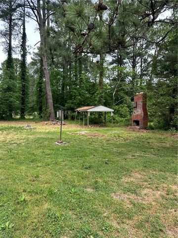 1802 County ST, Elizabeth City, NC 27909