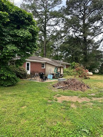 1802 County ST, Elizabeth City, NC 27909