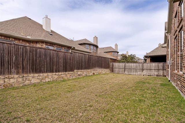 2805 Cole Castle Drive, Lewisville, TX 75056