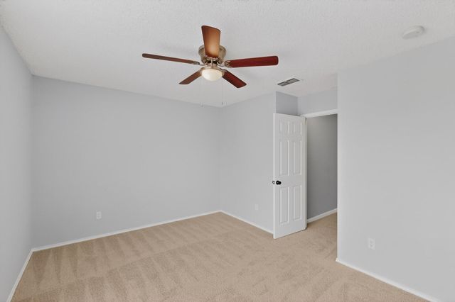 4900 Lodgepole Lane, Fort Worth, TX 76137