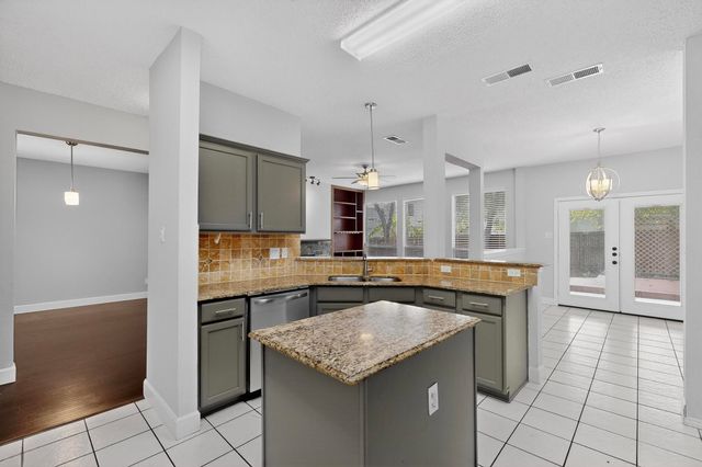 4900 Lodgepole Lane, Fort Worth, TX 76137