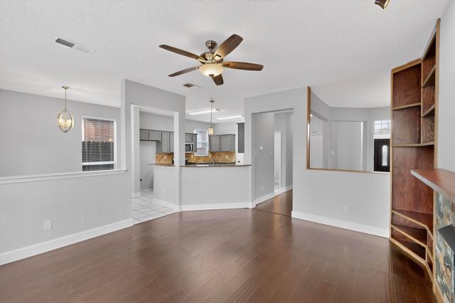 4900 Lodgepole Lane, Fort Worth, TX 76137