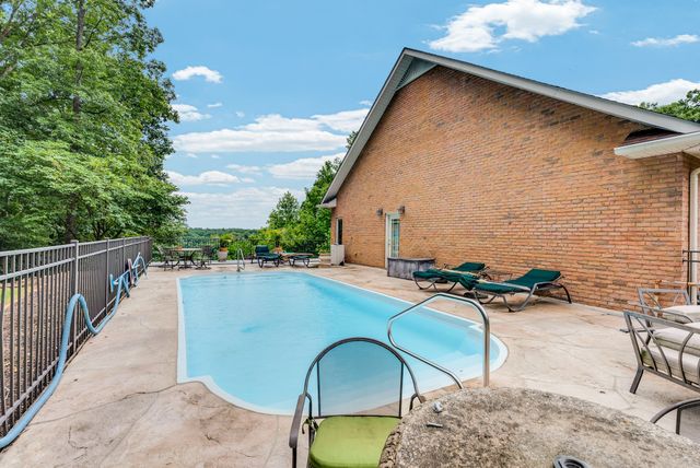 1005 Riverwatch Trce, Sparta, TN 38583