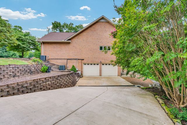 1005 Riverwatch Trce, Sparta, TN 38583