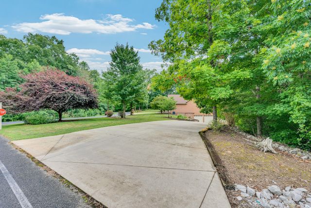 1005 Riverwatch Trce, Sparta, TN 38583