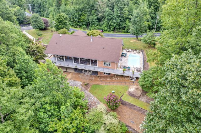 1005 Riverwatch Trce, Sparta, TN 38583