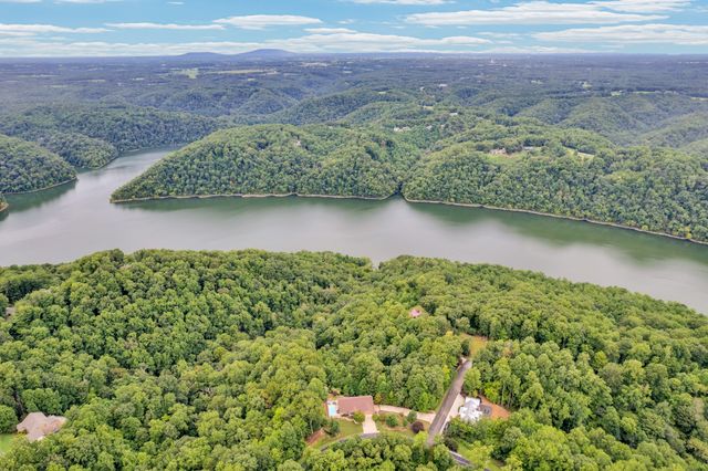 1005 Riverwatch Trce, Sparta, TN 38583
