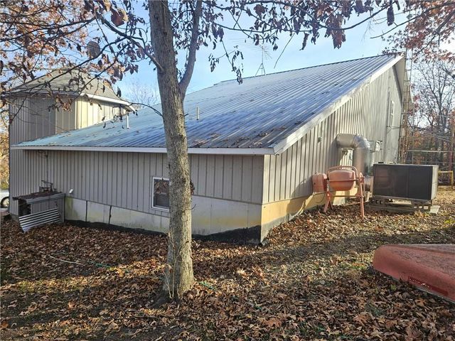 83 Ash Drive, Mapleton, KS 66754