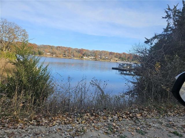 83 Ash Drive, Mapleton, KS 66754