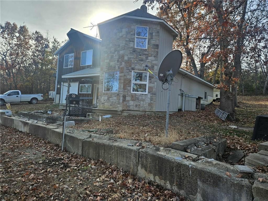 83 Ash Drive, Mapleton, KS 66754