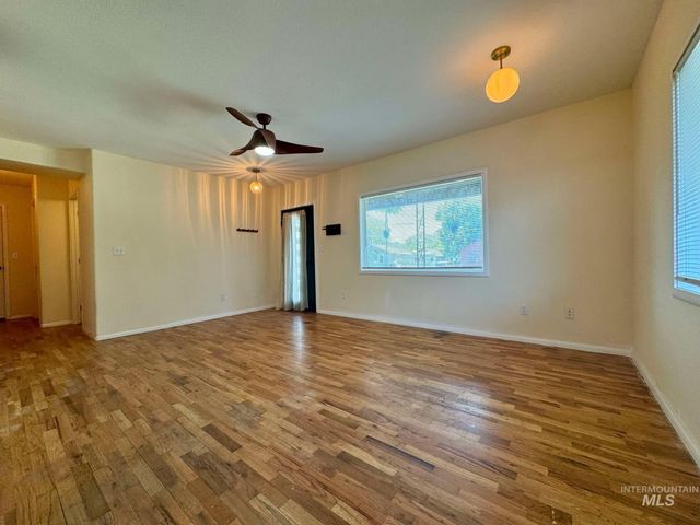 2321 2nd Ave N, Lewiston, ID 83501