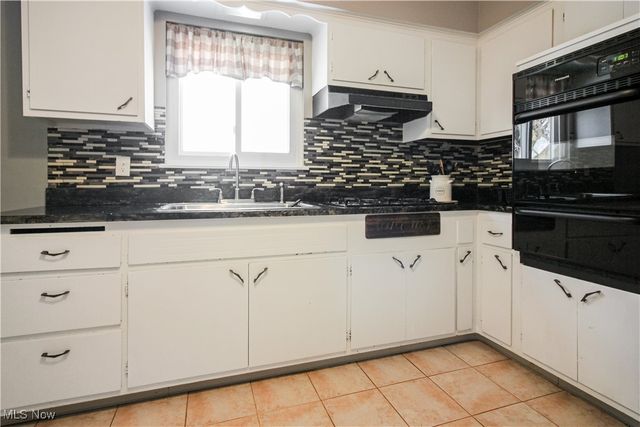 31705 Daniel Drive, Willowick, OH 44095