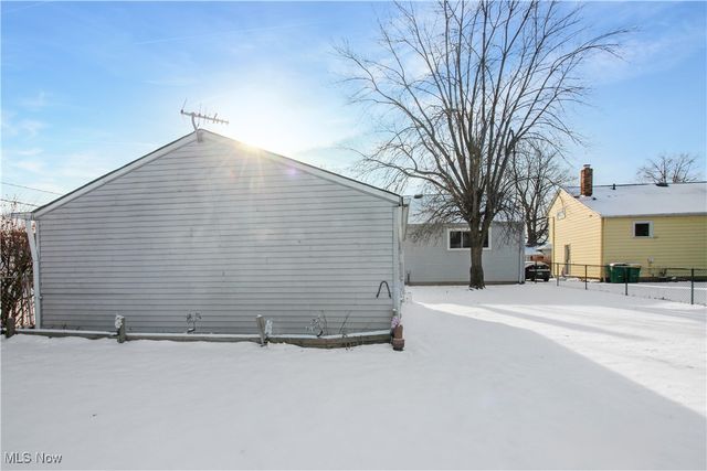 31705 Daniel Drive, Willowick, OH 44095