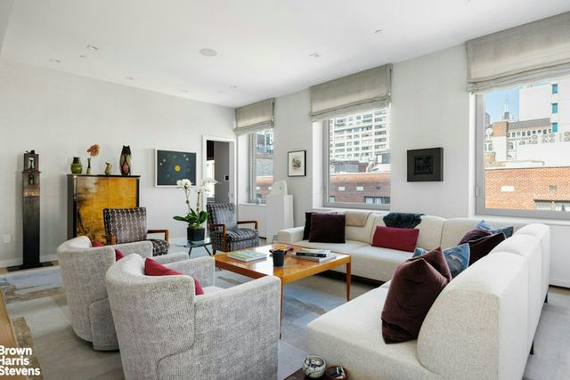 116 UNIVERSITY Place PH, New York City, NY 10003