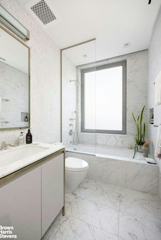 116 UNIVERSITY Place PH, New York City, NY 10003