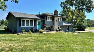 10406 71st Place, Shawnee, KS 66203