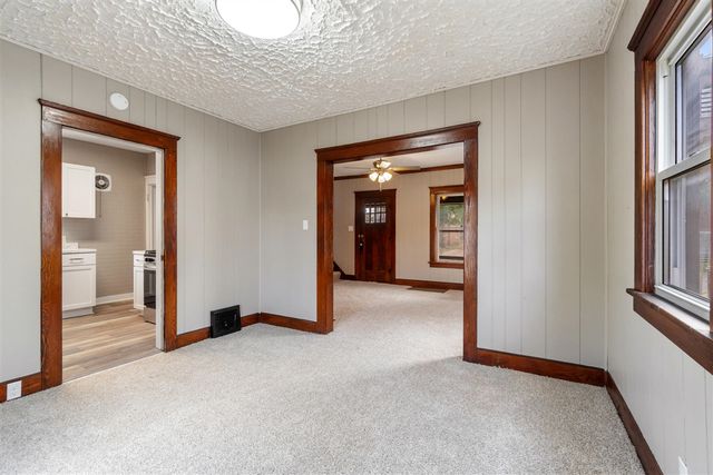 140 Moore Street, Jackson, MI 49203