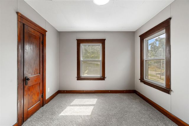 140 Moore Street, Jackson, MI 49203