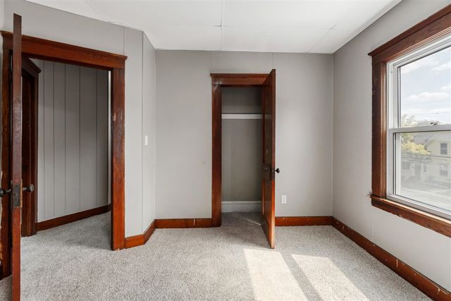 140 Moore Street, Jackson, MI 49203