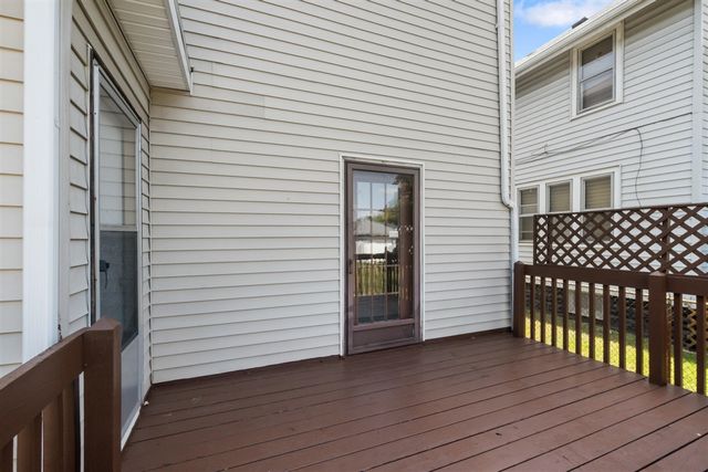 140 Moore Street, Jackson, MI 49203