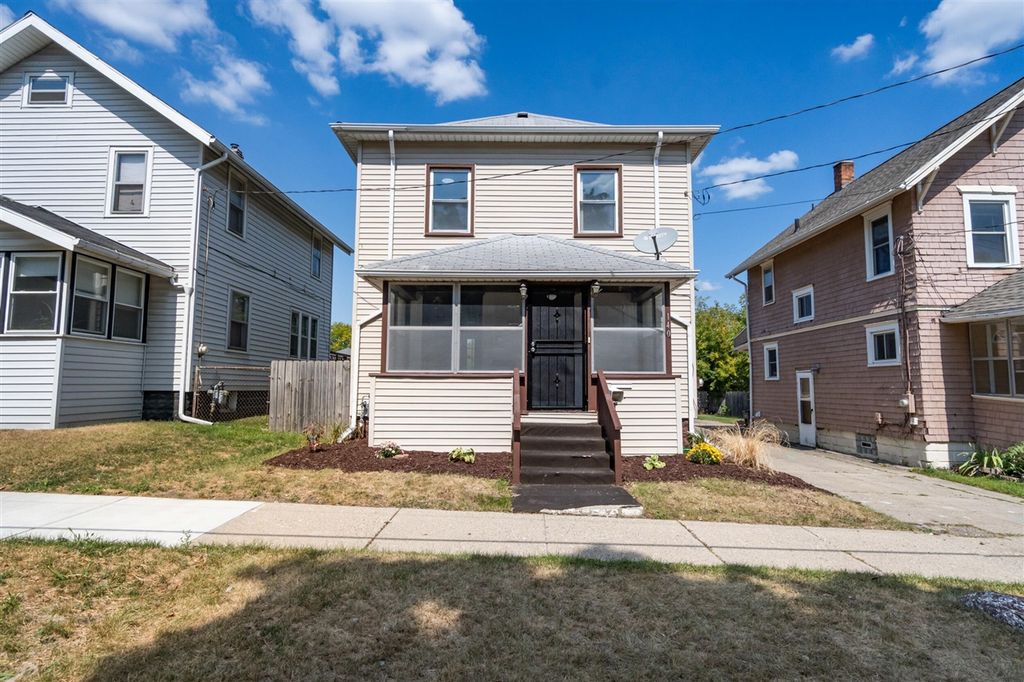 140 Moore Street, Jackson, MI 49203