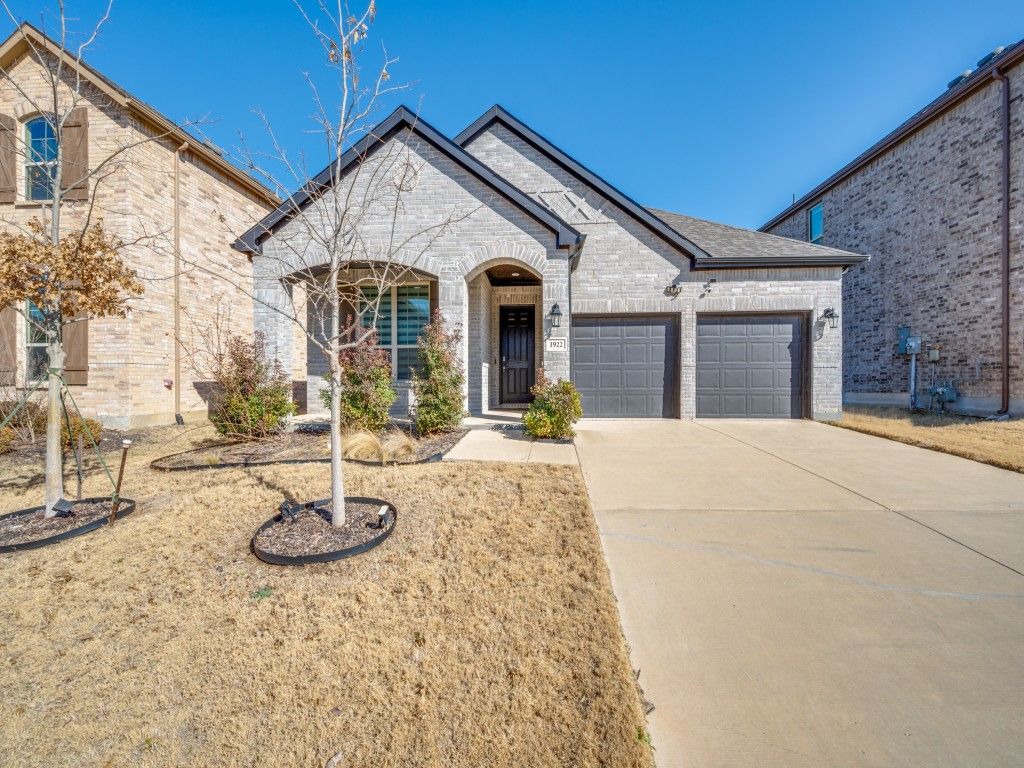 1922 Renwick Drive, Celina, TX 75009