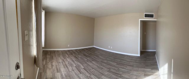 8638 N 8th Street, Phoenix, AZ 85020