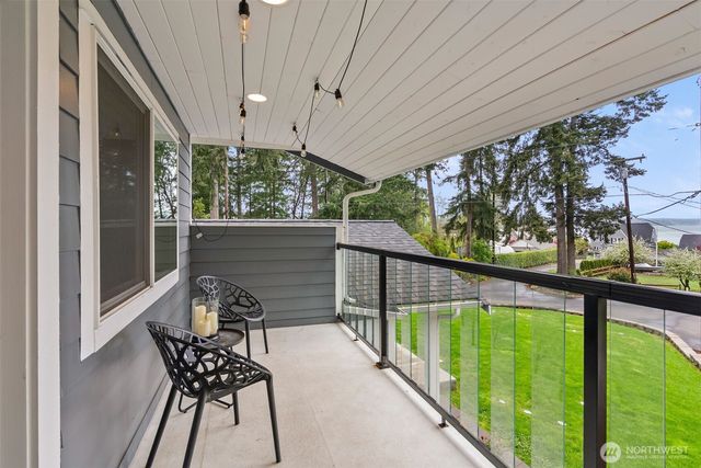 3021 Marine Drive, Bremerton, WA 98312