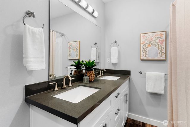 3021 Marine Drive, Bremerton, WA 98312
