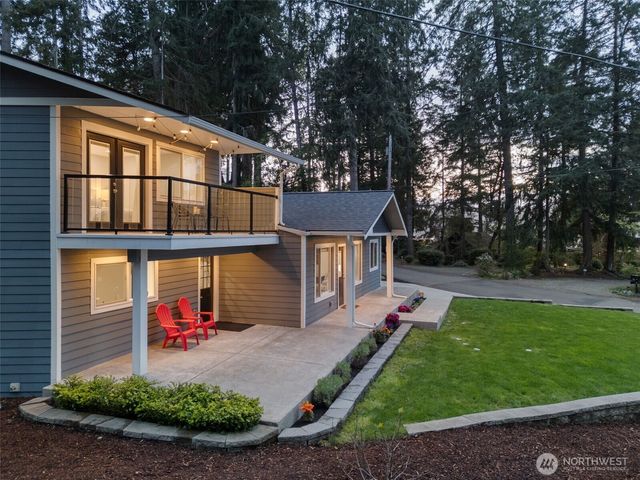 3021 Marine Drive, Bremerton, WA 98312