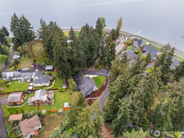 3021 Marine Drive, Bremerton, WA 98312
