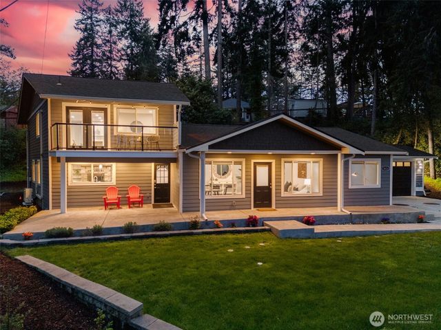 3021 Marine Drive, Bremerton, WA 98312