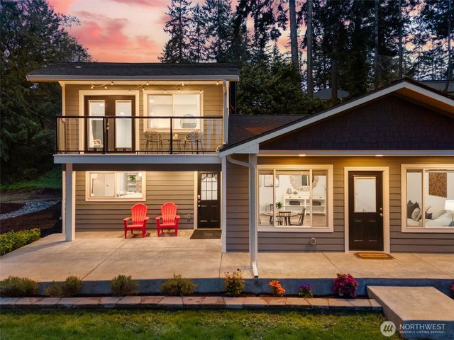 3021 Marine Drive, Bremerton, WA 98312