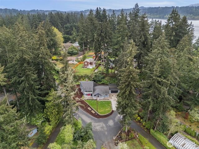 3021 Marine Drive, Bremerton, WA 98312