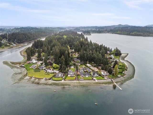 3021 Marine Drive, Bremerton, WA 98312