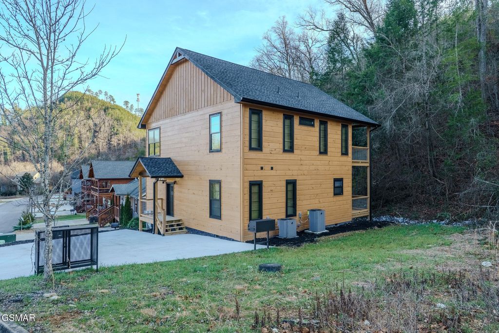 3139 Cherokee Valley Drive, Sevierville, TN 37862