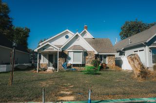 822 S Lakeside Drive, Syracuse, IN 46567