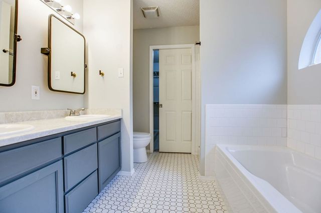 5110 Oak Grove Boulevard, San Angelo, TX 76904