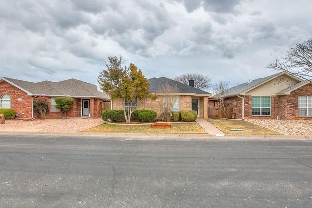 5110 Oak Grove Boulevard, San Angelo, TX 76904
