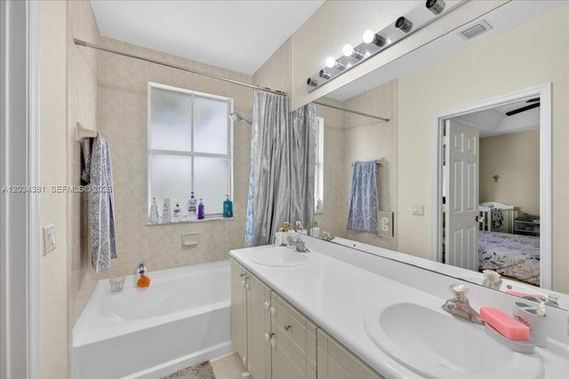 2491 SE 13th Court, Homestead, FL 33035