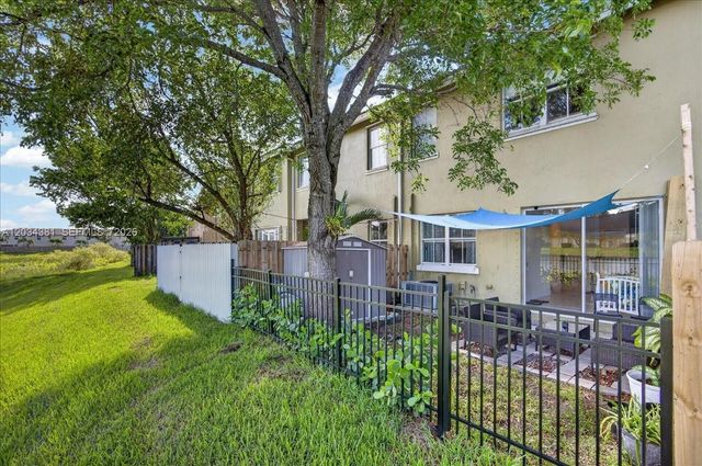 2491 SE 13th Court, Homestead, FL 33035