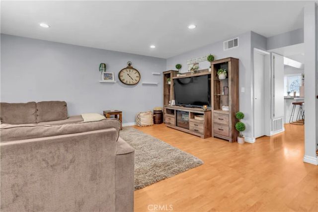 5950 Imperial Highway 83, South Gate, CA 90280