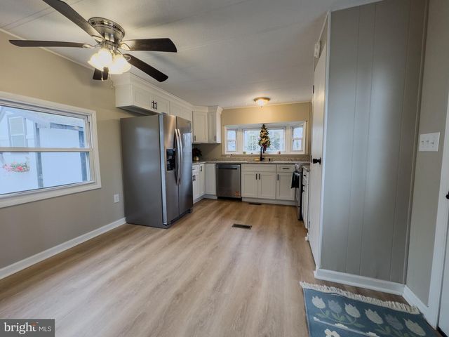 3 HICKORY, Quakertown, PA 18951