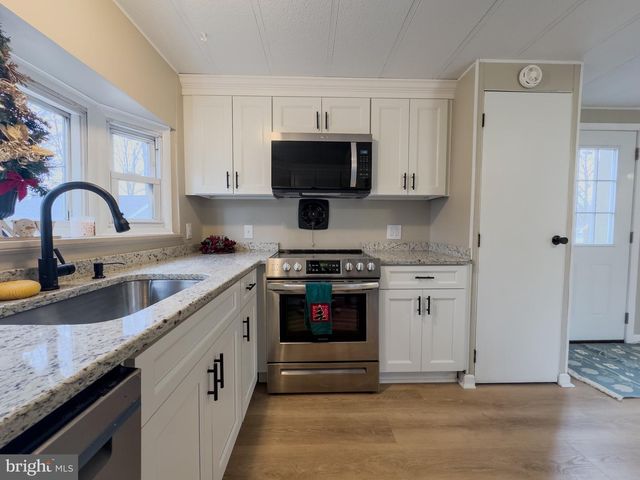 3 HICKORY, Quakertown, PA 18951