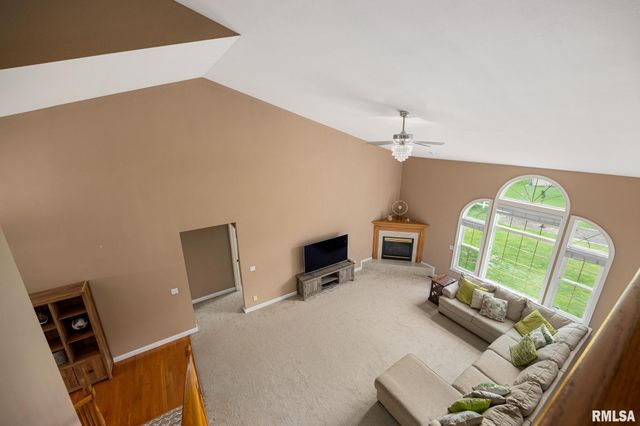 5912 W WOODBRIDGE Place, Peoria, IL 61615